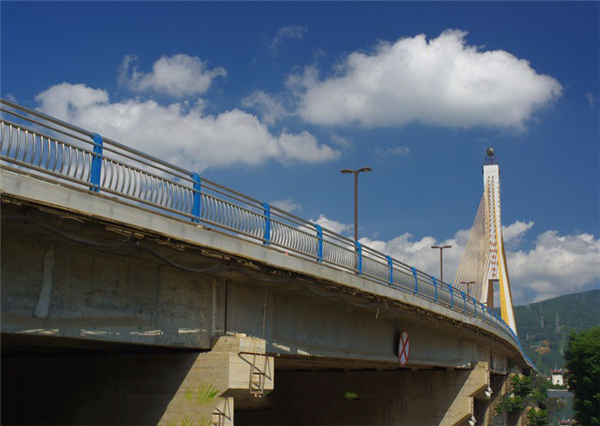 贺州不锈钢桥梁护栏常见问题及其解决方案